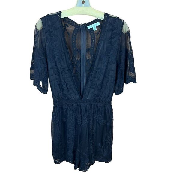 She + Sky Romper Lace Boho Deep V Neck Black Back Zip Closure Small - Picture 16 of 16